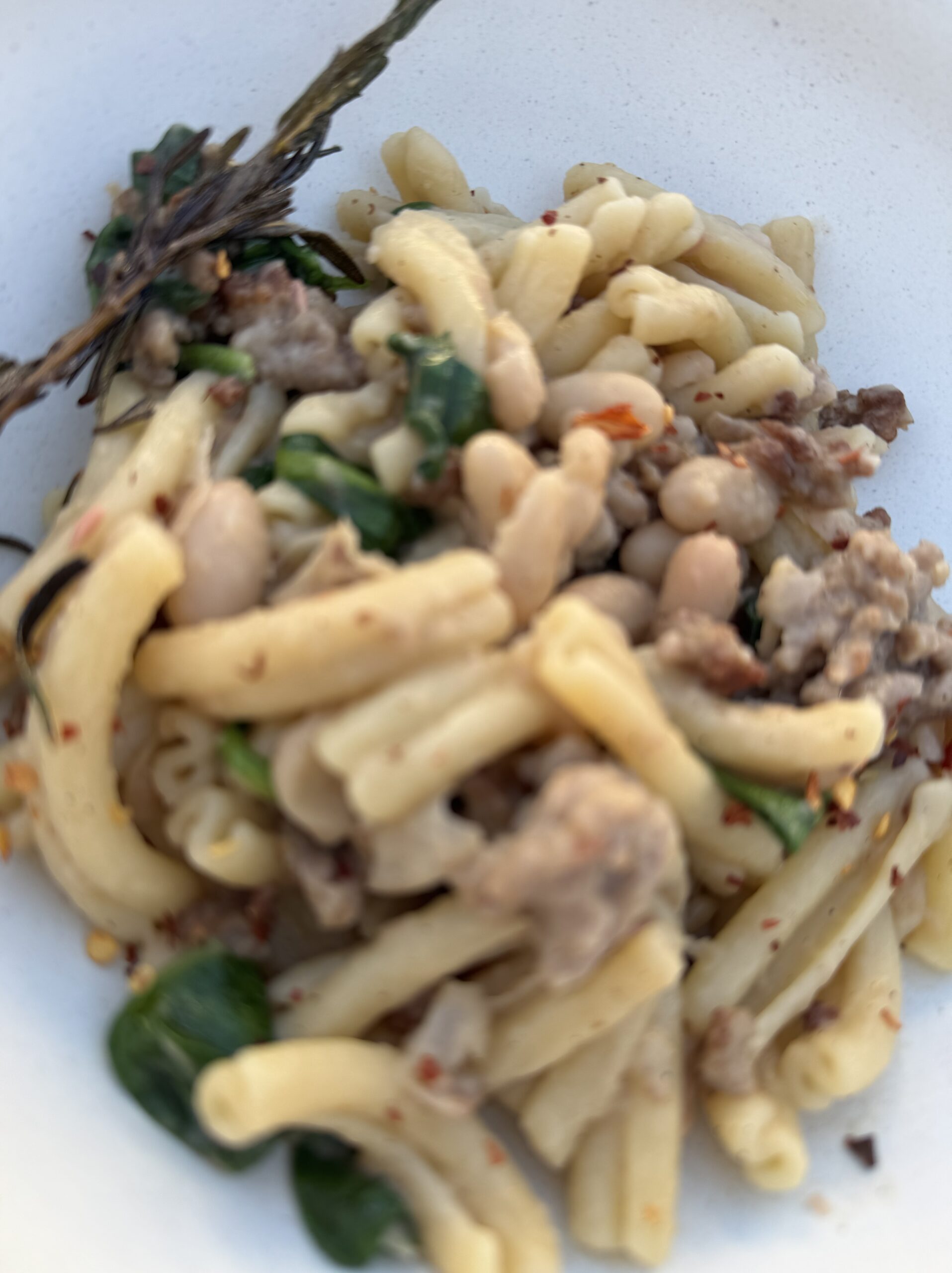 Easy Sausage, White Bean, and Spinach Pasta